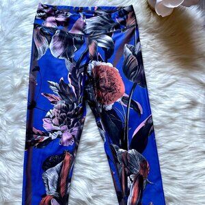 Nux Floral Cropped Athletic yoga Blue workout Leggings Sz S